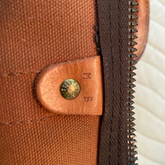 Louis Vuitton Keepall 45 Brown Monogram Canvas Weekender 18 X 10 X 9. - Picture 6 of 14